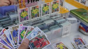 Troca de figurinhas pode atenuar alto custo do álbum da Copa do Mundo