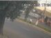 VÍDEO: Amigas param em ciclofaixa para tirar fotos e são investigadas por homicídio culposo; entenda
