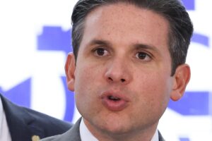 Vorcaro pagou hotel de luxo para Hugo Motta e Ciro Nogueira, aponta PF