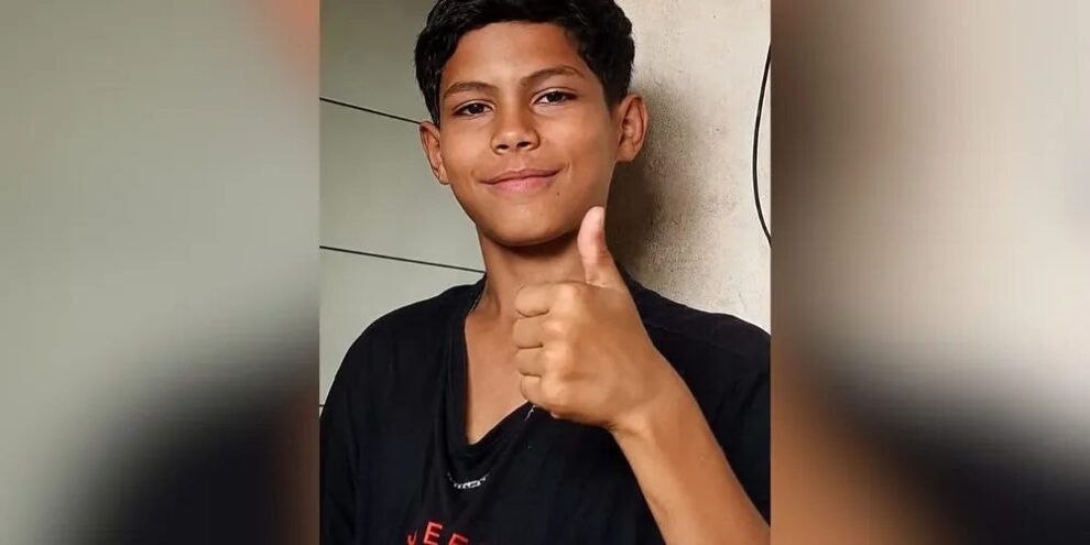 Adolescente de 14 anos morre após sofrer possível espancamento cometido por três pessoas