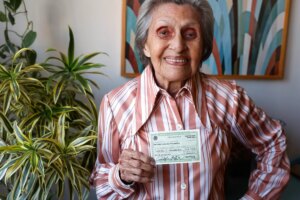 Aumento do eleitorado idoso pauta campanhas, mas abstenção é desafio