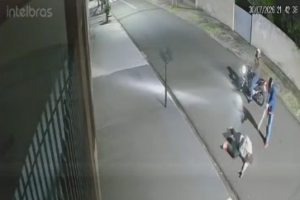 Câmera flagra execução a tiros em Maringá; vítima morreu no local