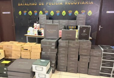 Carga de vinho importado avaliada em R$ 150 mil é apreendida na região de Maringá
