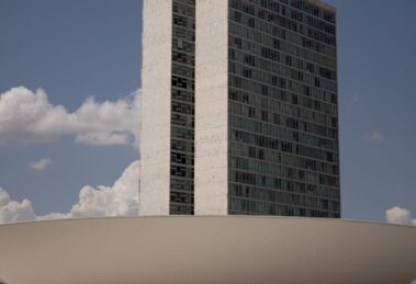 Congresso prorroga duas medidas provisórias por mais 60 dias