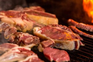 Do churrasco tradicional aos cortes nobres: o que mudou na forma de escolher e preparar a carne?