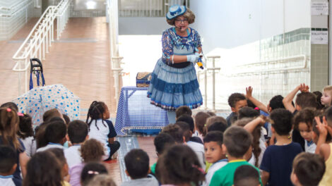 Entre histórias e imaginação, crianças da rede municipal de ensino encerram plantão de férias com programação especial