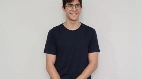 Estudante de Maringá vai representar o Brasil em Campeonato Mundial de Matemática na Tailândia