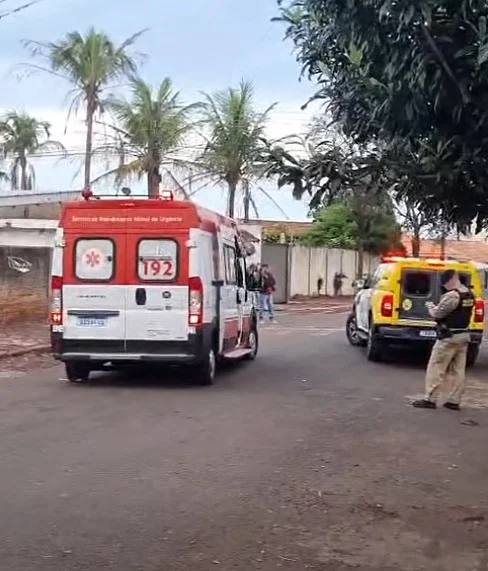 Homem é morto a tiros dentro da própria casa em Mandaguari