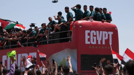 Jogadores do Egito são recebidos como heróis após atuação na Copa