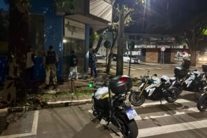 Operação da PM apreende drogas e retira 25 veículos de circulação em Sarandi, Mandaguaçu e Paiçandu