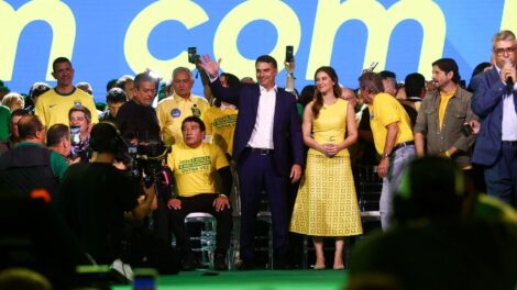 PL oficializa candidatura de Flávio Bolsonaro à Presidência