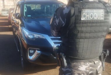 Polícia Militar recupera caminhonete furtada e com placas clonadas em Maringá