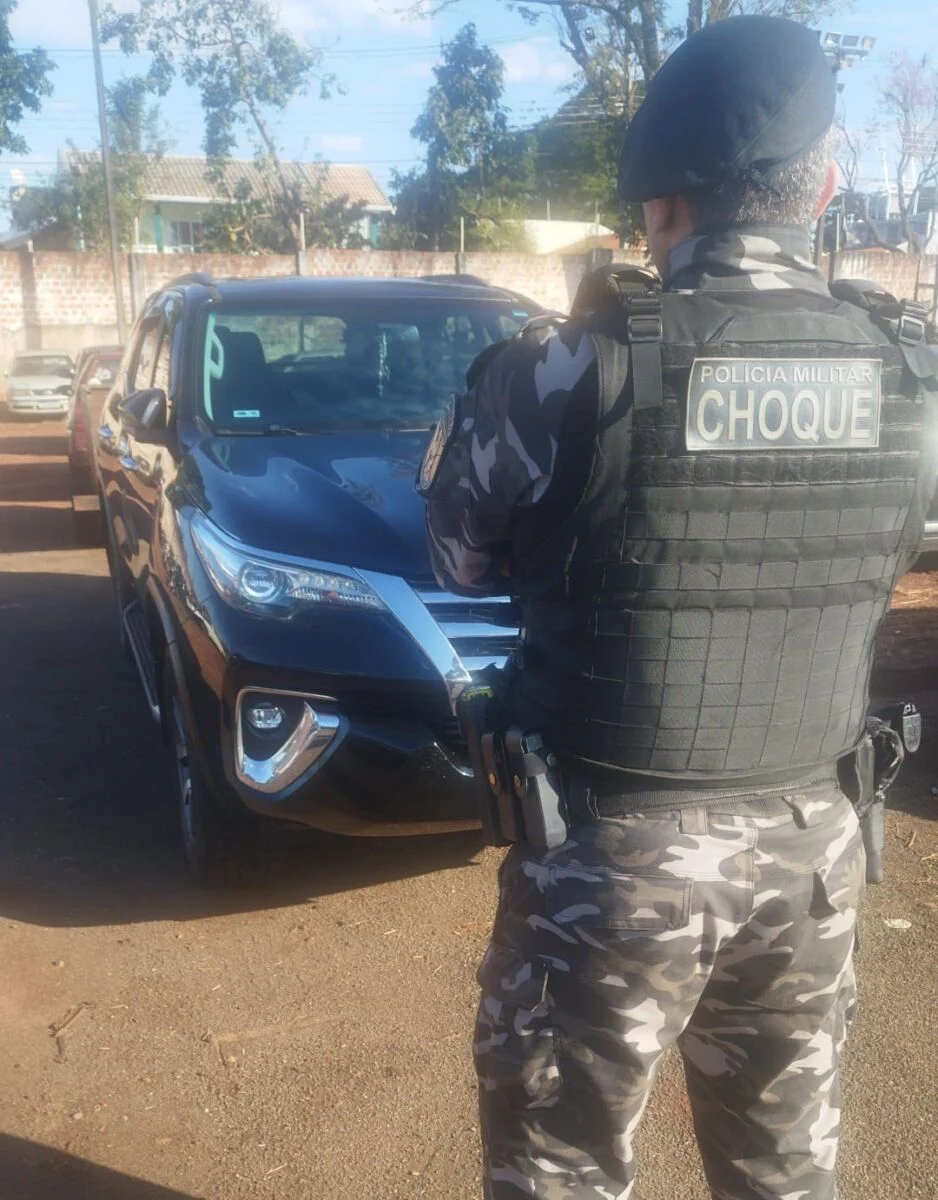 Polícia Militar recupera caminhonete furtada e com placas clonadas em Maringá
