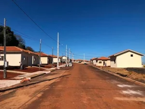 Prefeitura e Cohapar acompanham andamento das obras das 75 casas do Programa Vida Nova em Jandaia do Sul