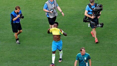 Vini Jr. mantém sonho do hexa e Marquinhos fala em tom de adeus