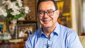 Augusto Cury estreia na disputa presidencial pelo partido Avante