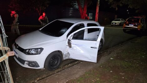 Briga de trânsito termina com motoboy socorrido em estado grave, em Maringá