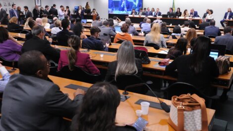 Câmara instala comissão sobre PEC da redução da maioridade penal