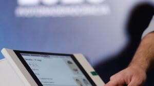 Campanha eleitoral nas ruas e na internet começa neste domingo (14)