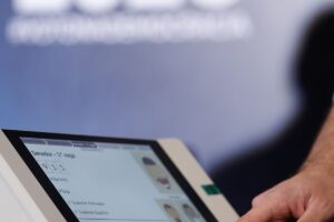Campanha eleitoral nas ruas e na internet começa neste domingo (14)
