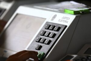 Candidatos à presidência começam campanhas nas ruas