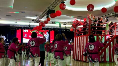 Festival Nipo-Brasileiro tem mais de 40 artesãos de Maringá e espaço de atendimento ao turista