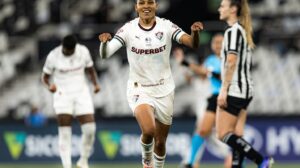Fluminense domina, vence e complica Botafogo no Brasileirão Feminino