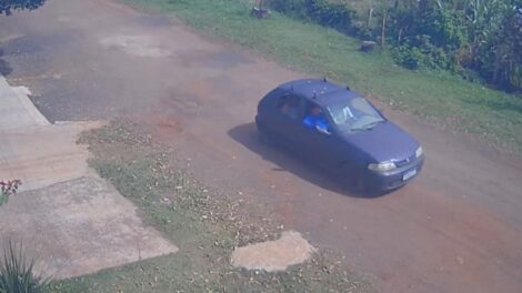 Homem de 73 anos é atacado com canivete após pedir que motorista reduzisse a velocidade em Maringá; vídeo