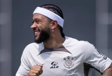 Memphis renova com o Corinthians, mas exigências contratuais cria clima tenso no clube 