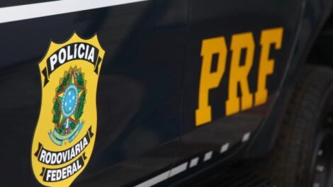 Motociclista fica gravemente ferido após colisão com Golf na BR-376, em Paranavaí