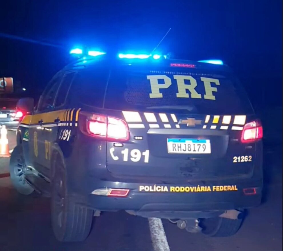 Motociclista morre após colisão e atropelamento na BR-376