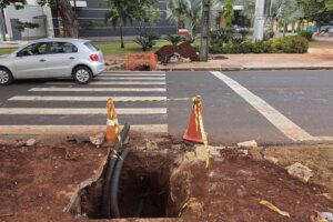 Nova lei reforça exigência para recomposição de calçadas danificadas após obras em Maringá