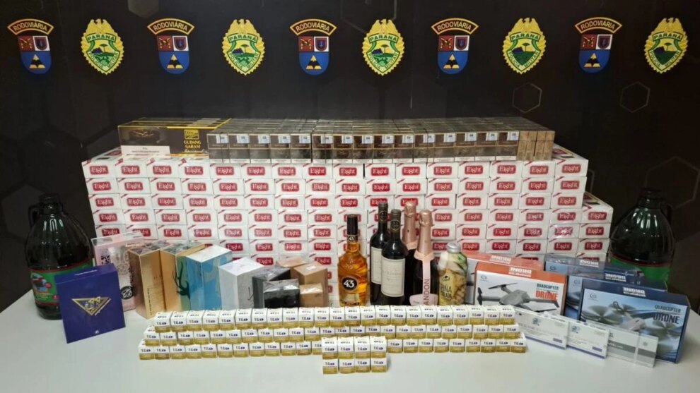 Polícia Rodoviária Estadual apreende cigarros, emagrecedores e perfumes contrabandeados na PR-317