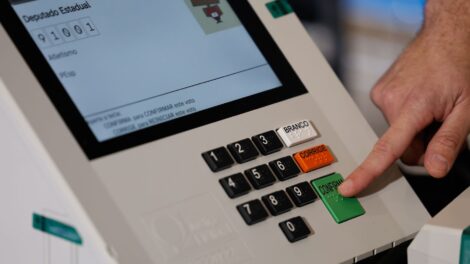 Prazo para eleitor pedir voto em trânsito termina nesta quinta-feira