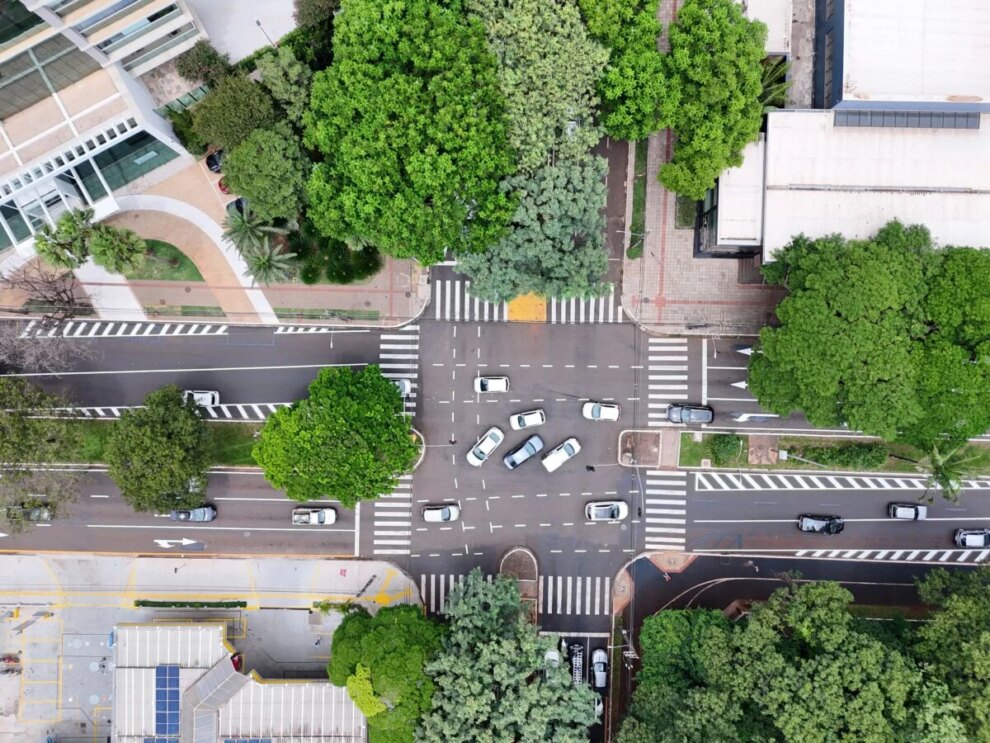 Prefeitura de Maringá amplia fiscalização eletrônica em cruzamentos para reforçar segurança no trânsito