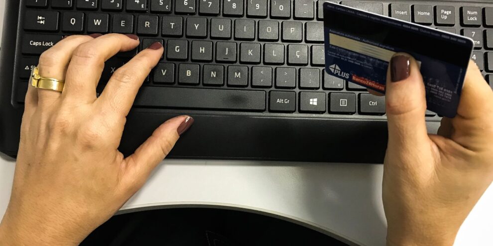 Relatório da MP da taxa das blusinhas deve ser apresentado na segunda