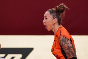 Tifanny se pronuncia após regra que veta trans no vôlei: "Retrocesso"