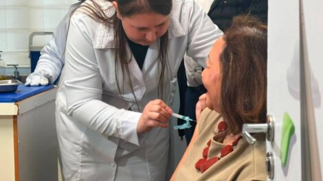 UBSs de Maringá abrem o dia todo neste sábado (22) para atualização da carteira de vacinação de todos os públicos; CONFIRA