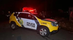 homem-em-surto-e-contido-por-morador-sofre-parada-cardiorrespiratoria-e-e-salvo-por-policiais-militares-em-maringa