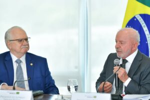 "Gravidade dos fatos não autoriza atalhos", diz presidente do STF