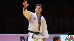 Guilherme Schimidt é ouro e país fecha Grand Slam de judô com 3 pódios