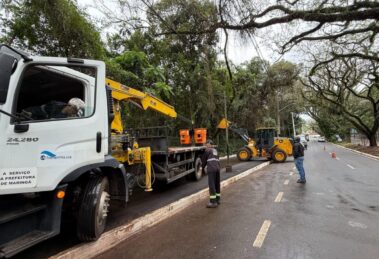 Temporal arranca novo pedaço da pista emborrachada do Parque do Ingá