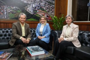 Vereadora Majô Capdeboscq assumirá Prefeitura de Maringá durante férias de Silvio Barros e Sandra Jacovós