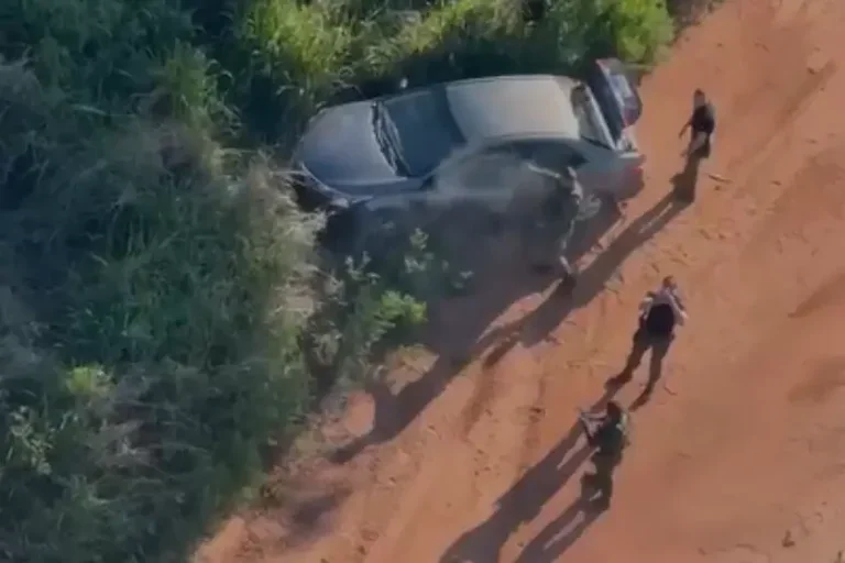 video-mostra-perseguicao-aerea-e-terrestre-a-corolla-com-maconha-na-regiao-de-umuarama-1-768×512