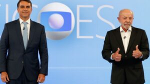 Candidatos trocam acusações e defendem propostas em debate na Globo