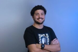 De jovem aprendiz a desenvolvedor: a trajetória de um programador formado “dentro de casa” em Maringá