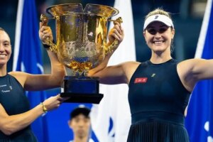 Dupla de Stefani fatura WTA 1000 de Pequim, o 5º título na temporada