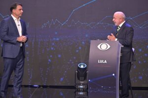 Eleições: Lula e Flávio participam de debate na TV Band