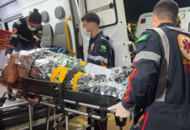 Homem é esfaqueado no pescoço em frente a CMEI na região e é encaminhado em estado grave ao HU de Maringá