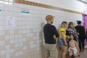 Mesmo com prorrogação, eleitores relatam que não conseguiram votar